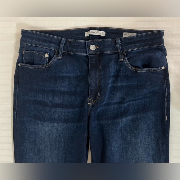 Mavi Marcia Mid-Rise Classic Bootcut Jeans Dark Wash Size 31 Tall Long - Picture 5 of 14